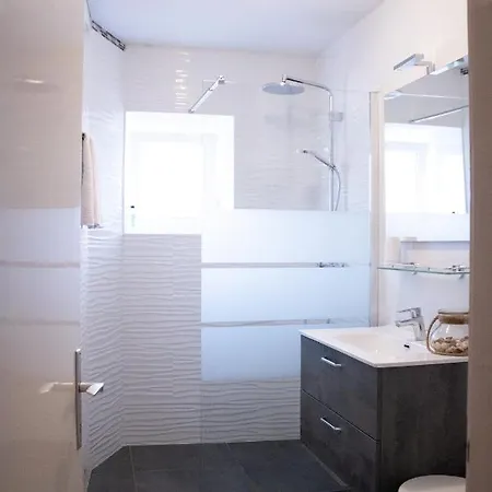 Villa Paula Malinska